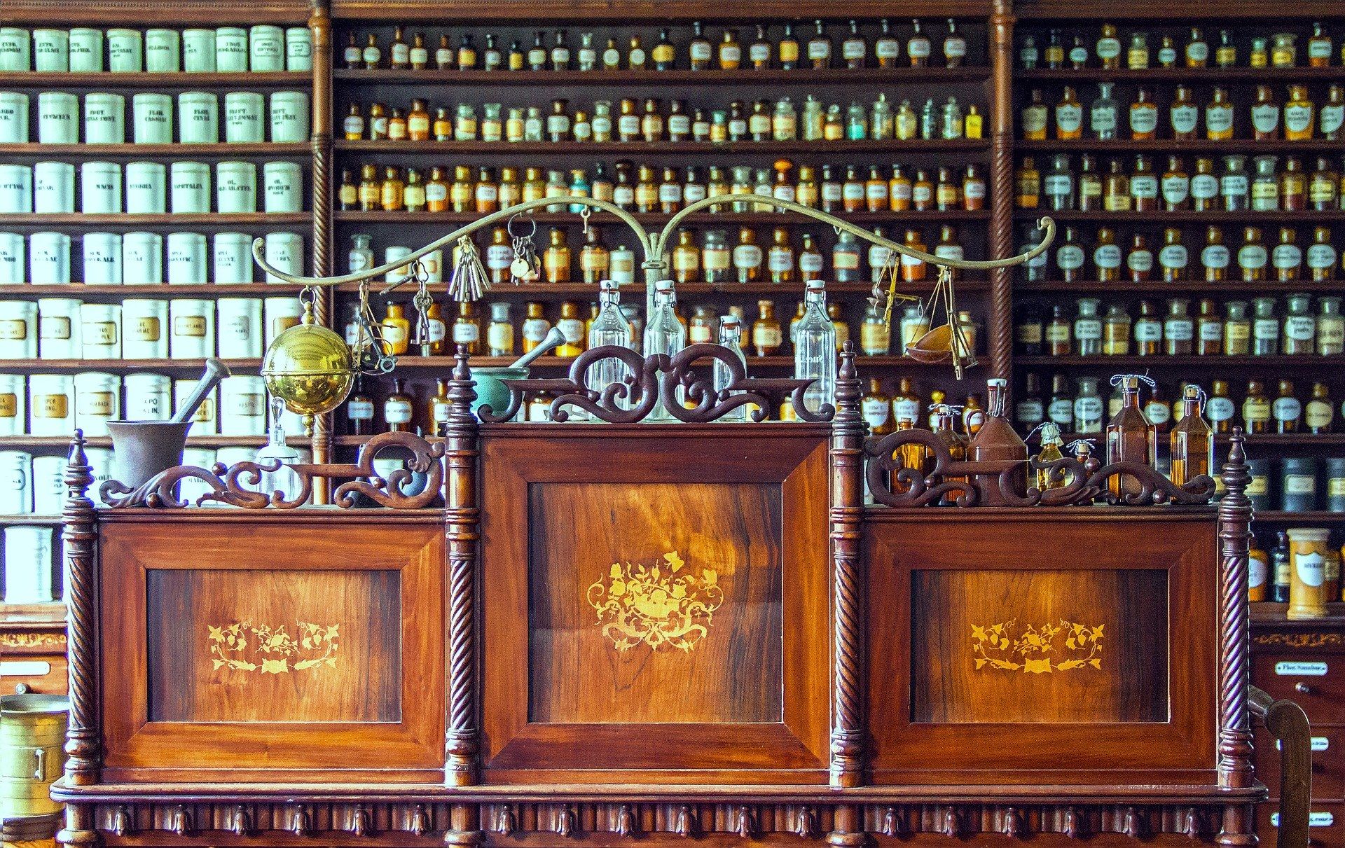 ANTICA FARMACIA GUASTI